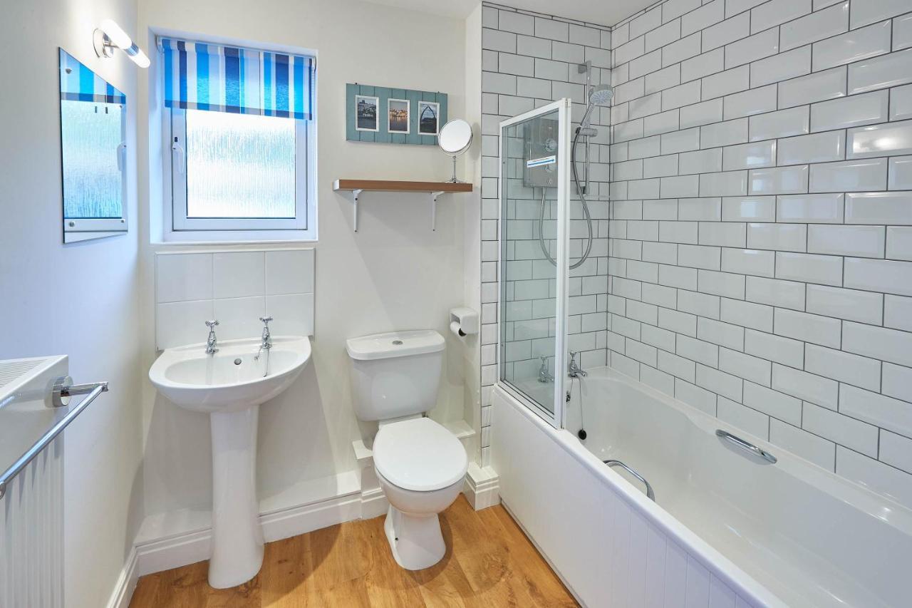 Host & Stay - Whitehall 1 Apartment วิทบี ภายนอก รูปภาพ